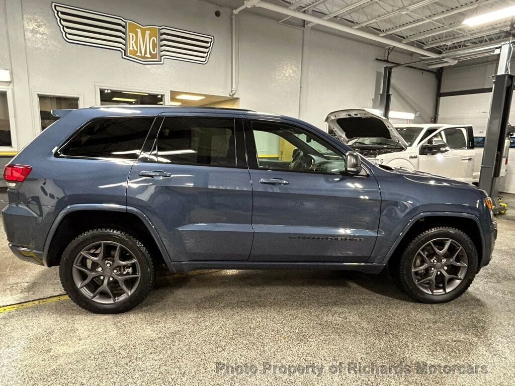 2021 Jeep Grand Cherokee 80th Anniversary 4x4 - 22675970 - 1