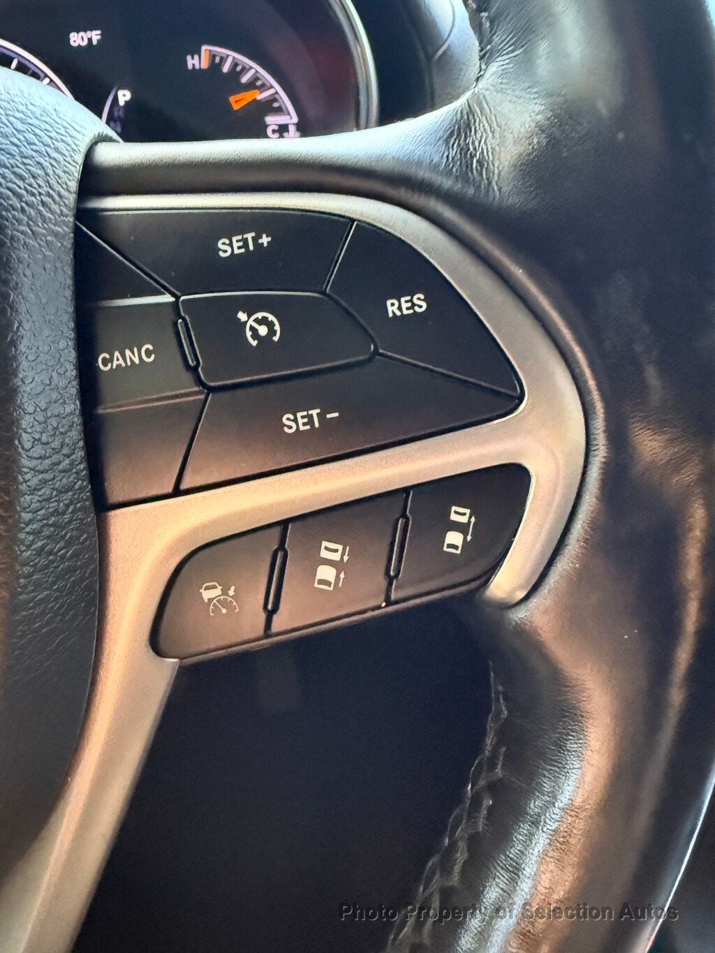 Jeep Grand Cherokee photo 20