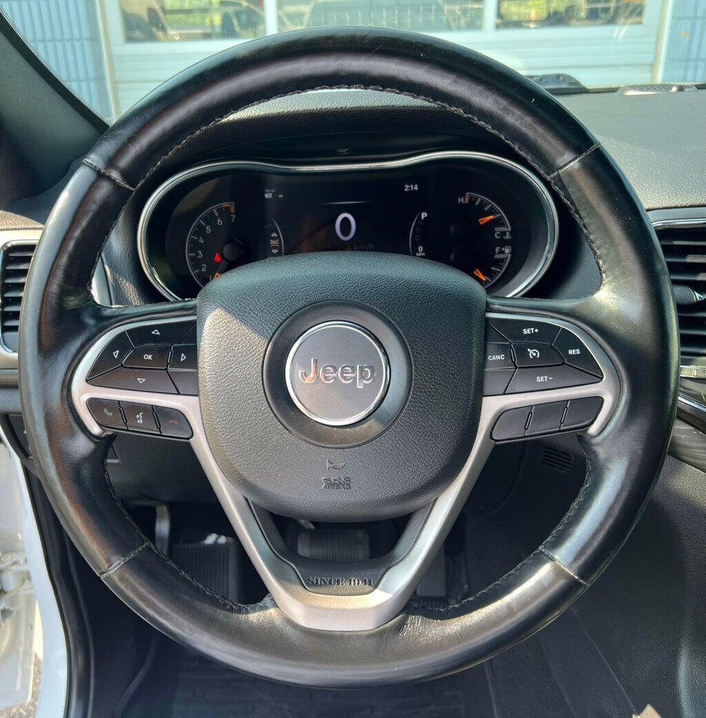 2021 Jeep Grand Cherokee Laredo X photo 10
