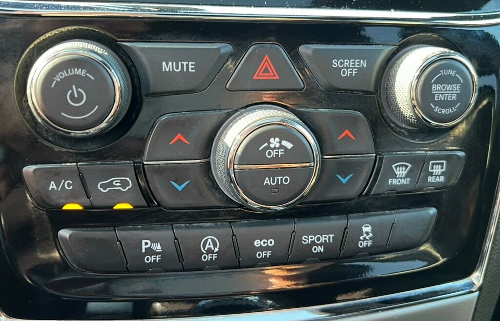 2021 Jeep Grand Cherokee Laredo X photo 16