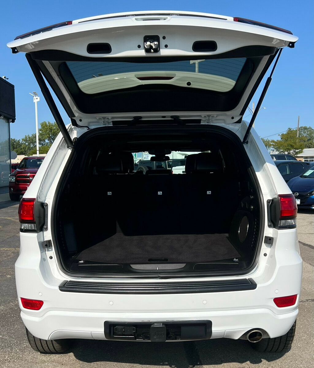2021 Jeep Grand Cherokee Laredo X photo 24