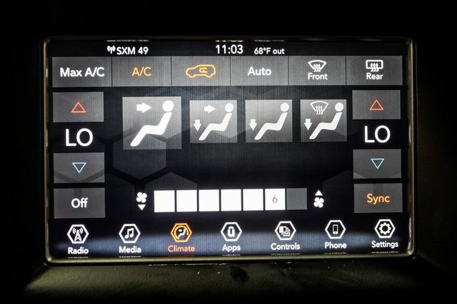 2021 Jeep Grand Cherokee Laredo E 4x2 - 22925363 - 28