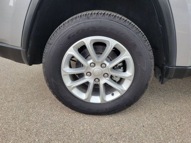 2021 Jeep Grand Cherokee Laredo E Sport Utility 4D - 22778500 - 17