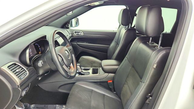 2021 Jeep Grand Cherokee Laredo X 4x2 with Altitude Appearance & ProTech II Packages - 22993624 - 21