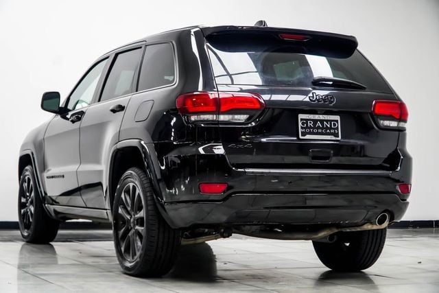 2021 Jeep Grand Cherokee Laredo X 4x4 - 23019192 - 9