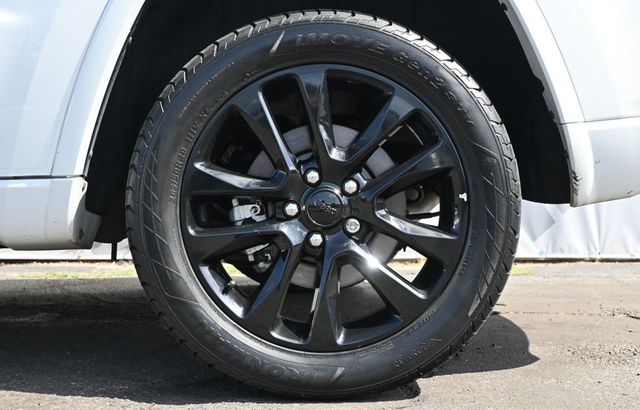 2021 Jeep Grand Cherokee Laredo X 4x4 Altitude Appearance Package - 23017877 - 6