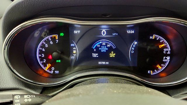 2021 Jeep Grand Cherokee Laredo X 4x4 w/ Trailer-Tow Group IV & Altitude Appearance Pkg - 23024781 - 13