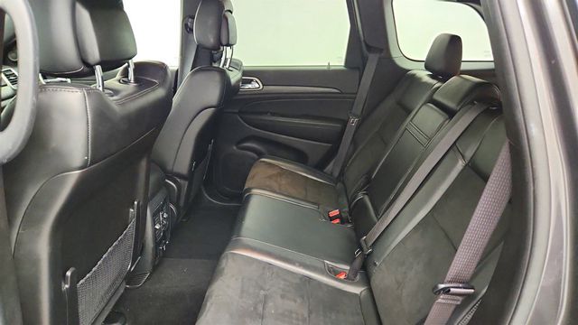 2021 Jeep Grand Cherokee Laredo X 4x4 w/ Trailer-Tow Group IV & Altitude Appearance Pkg - 23024781 - 19