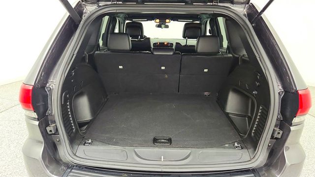 2021 Jeep Grand Cherokee Laredo X 4x4 w/ Trailer-Tow Group IV & Altitude Appearance Pkg - 23024781 - 20
