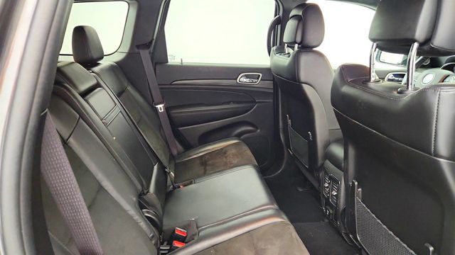 2021 Jeep Grand Cherokee Laredo X 4x4 w/ Trailer-Tow Group IV & Altitude Appearance Pkg - 23024781 - 21