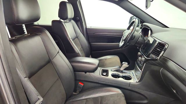 2021 Jeep Grand Cherokee Laredo X 4x4 w/ Trailer-Tow Group IV & Altitude Appearance Pkg - 23024781 - 22