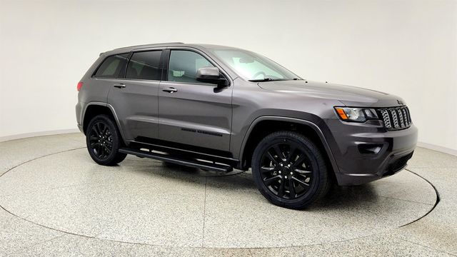 2021 Jeep Grand Cherokee Laredo X 4x4 w/ Trailer-Tow Group IV & Altitude Appearance Pkg - 23024781 - 2