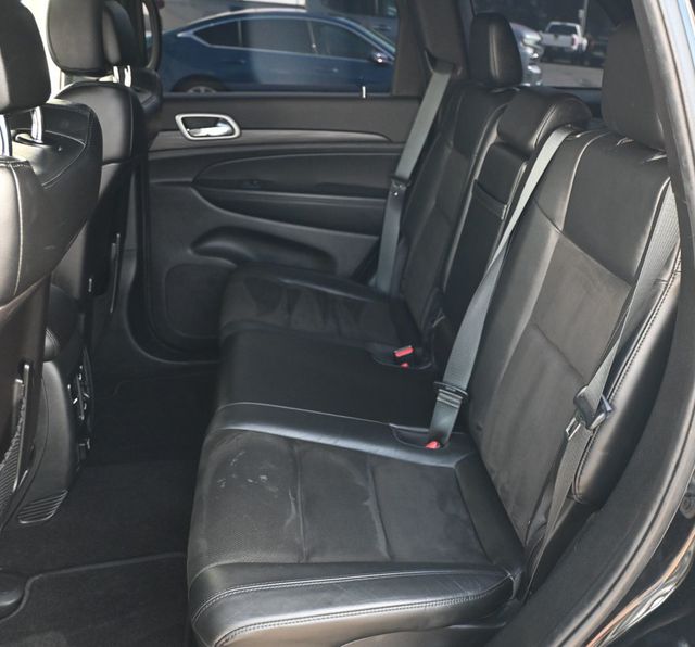 2021 Jeep Grand Cherokee Laredo X Altitude Appearance Package - 22960350 - 14