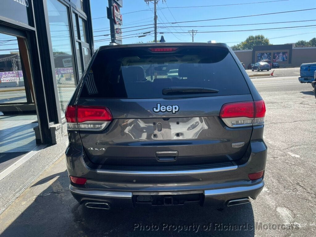 2021 Jeep Grand Cherokee Summit photo 6