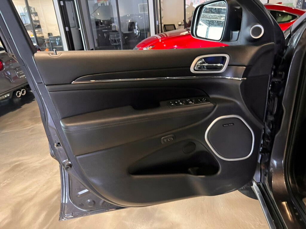 2021 Jeep Grand Cherokee Summit/4x4/PlatinumGroup/Htd&CldSeats/PanoRoof/AirSuspension/NAV - 22967596 - 10