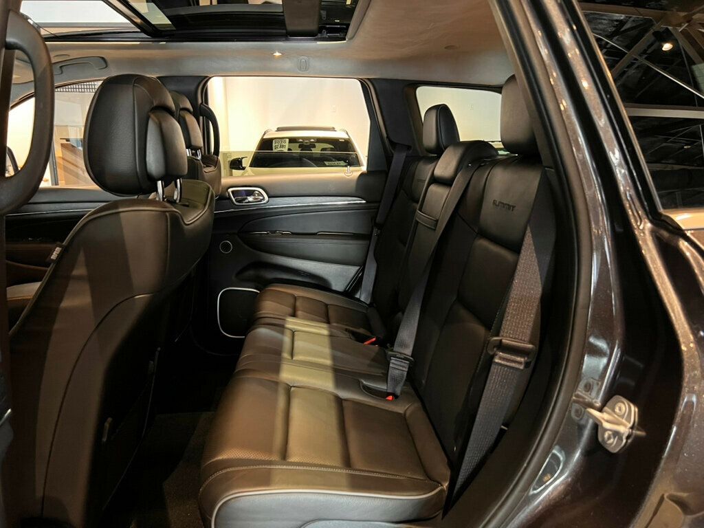 2021 Jeep Grand Cherokee Summit/4x4/PlatinumGroup/Htd&CldSeats/PanoRoof/AirSuspension/NAV - 22967596 - 12