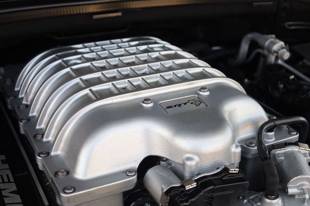 Jeep Grand Cherokee photo 18