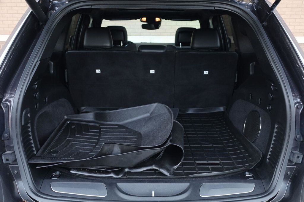 Jeep Grand Cherokee photo 19