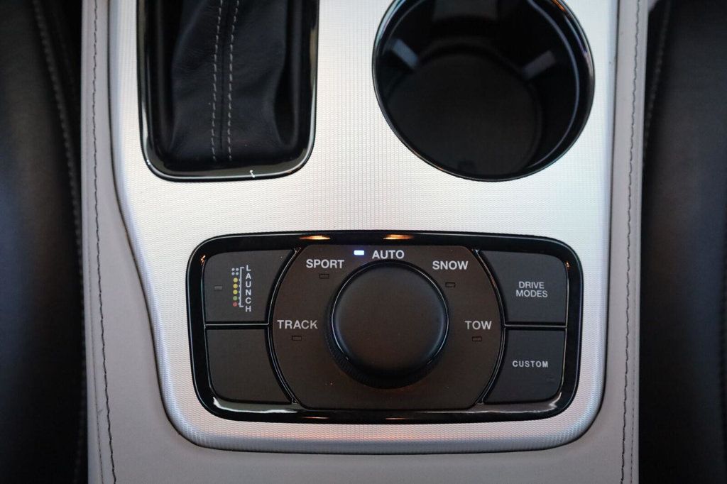 Jeep Grand Cherokee photo 44