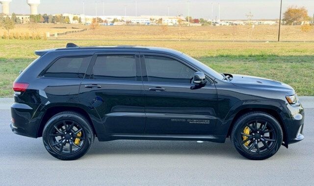 2021 Jeep Grand Cherokee Trackhawk 4x4 - 23102585 - 3