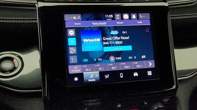 2021 Jeep Grand Cherokee L Altitude 4x4 with Power Sunroof - 22947865 - 18