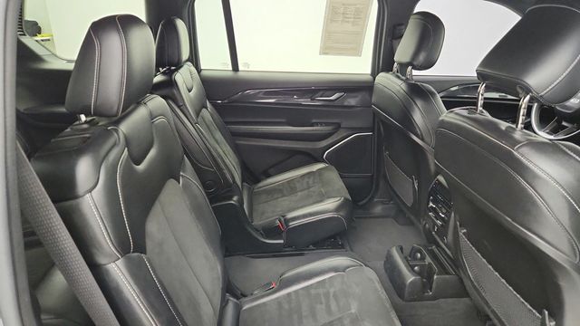 2021 Jeep Grand Cherokee L Altitude 4x4 with Power Sunroof - 22947865 - 24