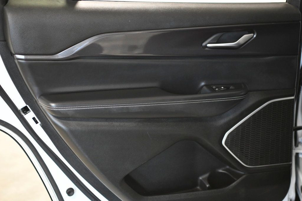 2021 Jeep Grand Cherokee L Laredo 4x2 - 22926541 - 11