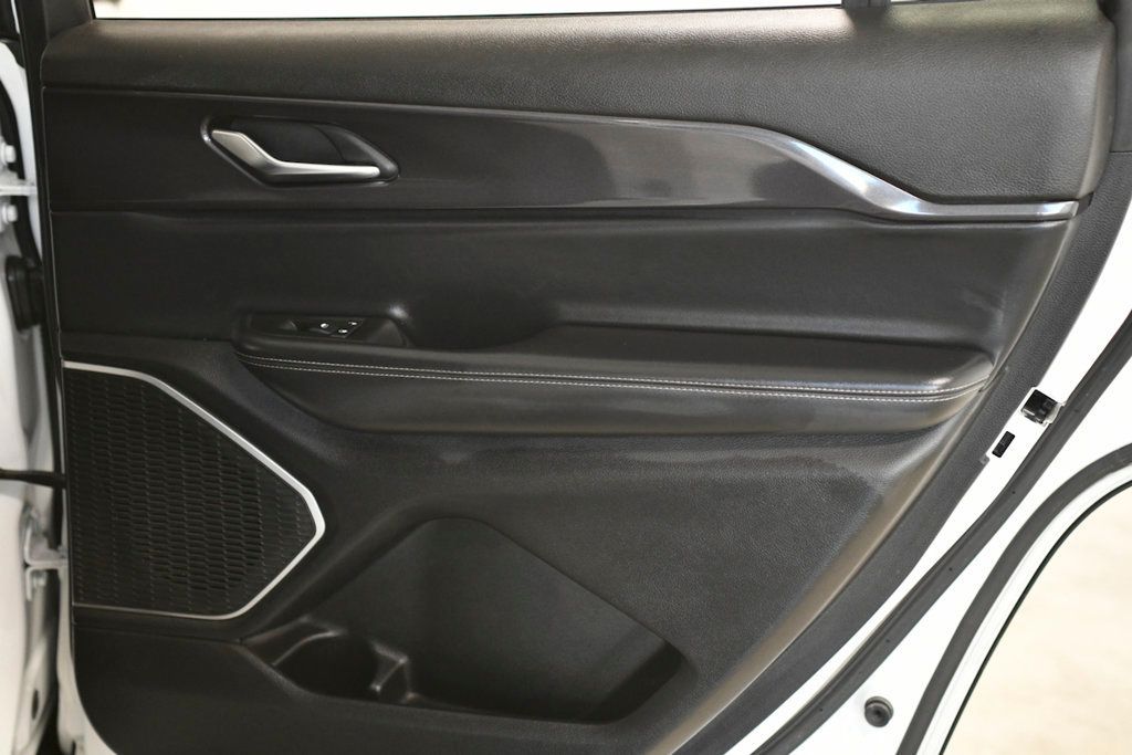 2021 Jeep Grand Cherokee L Laredo 4x2 - 22926541 - 15