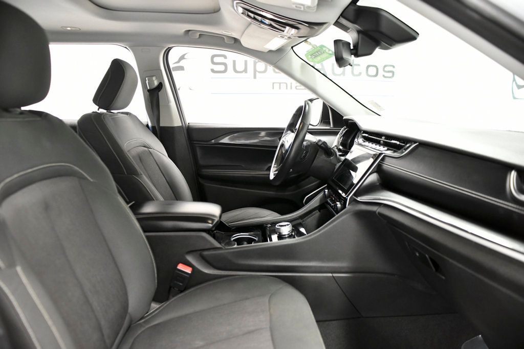 2021 Jeep Grand Cherokee L Laredo 4x2 - 22926541 - 16