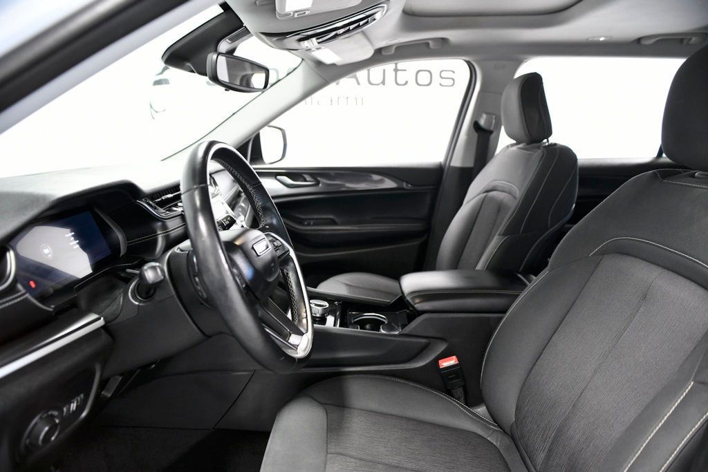 2021 Jeep Grand Cherokee L Laredo 4x2 - 22926541 - 6