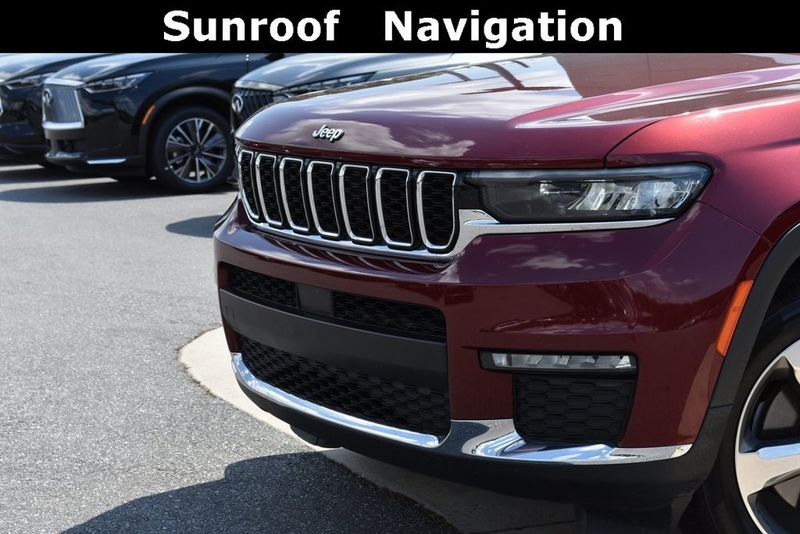 2021 Jeep Grand Cherokee Limited photo 2