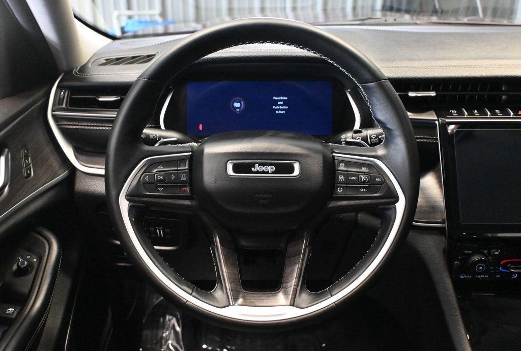 Jeep Grand Cherokee L photo 12