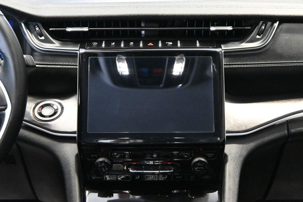 Jeep Grand Cherokee L photo 13