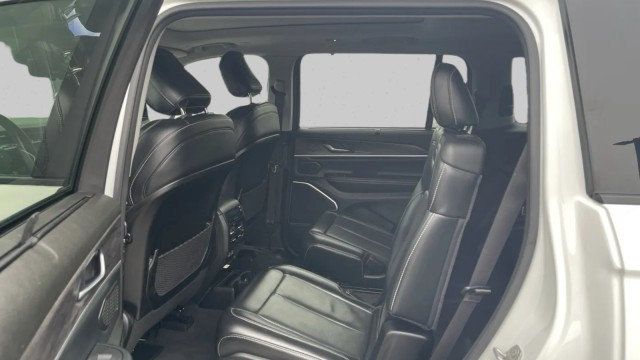 2021 Jeep Grand Cherokee L Limited 4x4 - 22986752 - 10