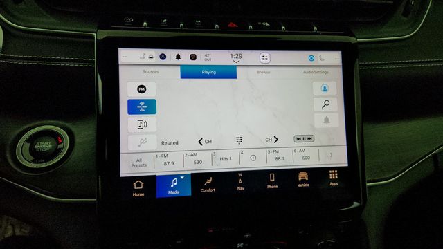 2021 Jeep Grand Cherokee L Limited 4x4 with Dual-Pane Panoramic Sunroof & Uconnect 5 Nav - 22945396 - 16