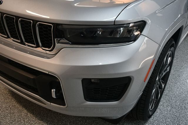 2021 Jeep Grand Cherokee L Overland 4x4 - 22988663 - 11