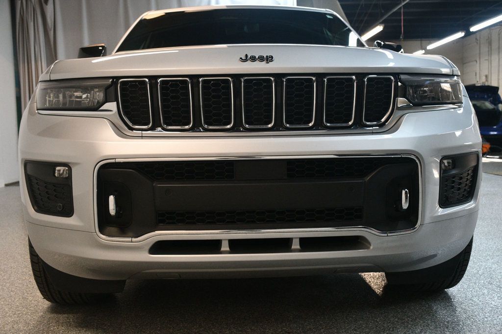 2021 Jeep Grand Cherokee L Overland 4x4 - 22988663 - 12