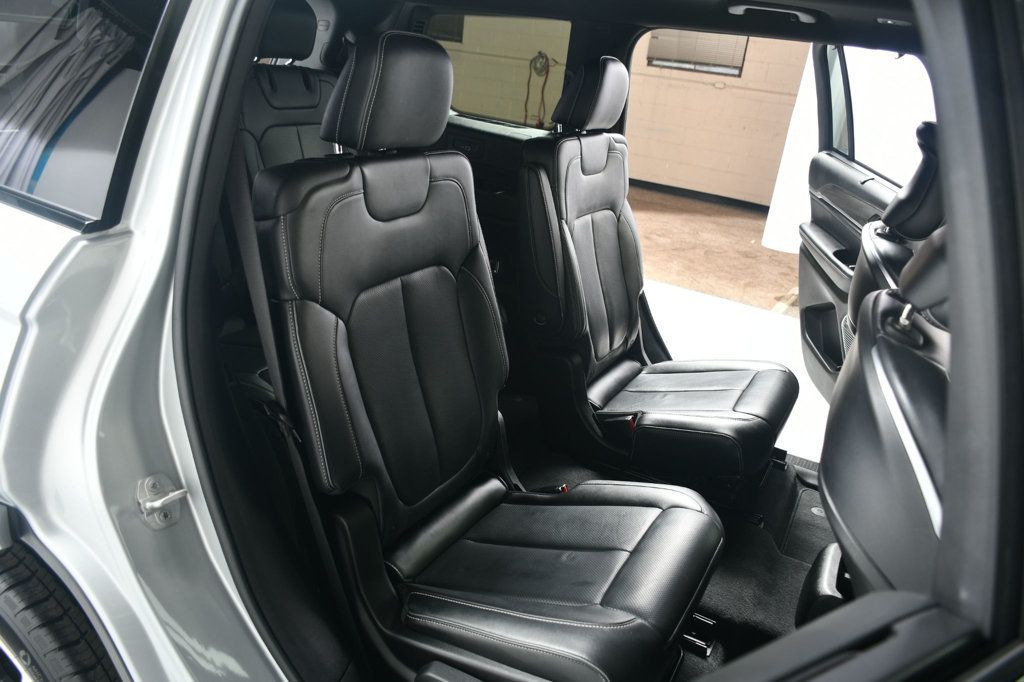 2021 Jeep Grand Cherokee L Overland 4x4 - 22988663 - 38