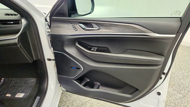 2021 Jeep Grand Cherokee L Overland 4x4 w/ ProTech Group III & Luxury Tech Group IV - 23014767 - 27