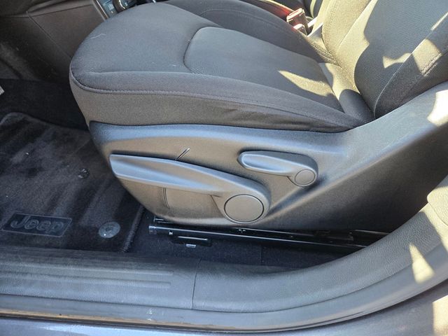 2021 Jeep Renegade  - 22992714 - 12