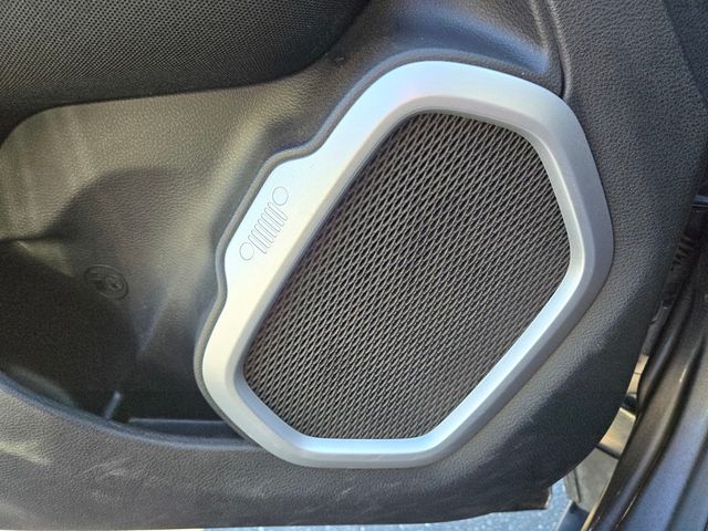 2021 Jeep Renegade  - 22992714 - 16