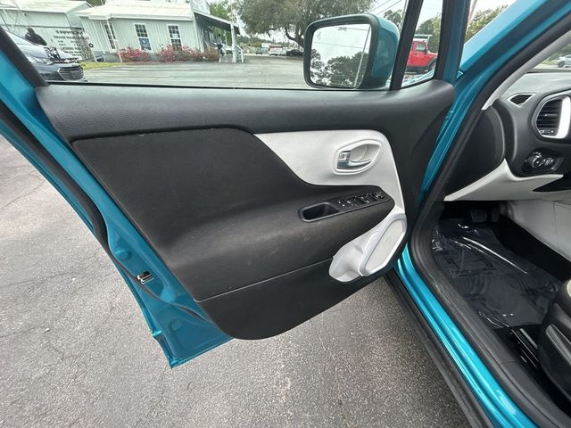 2021 Jeep Renegade Latitude FWD - 22994404 - 11