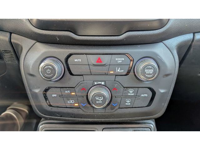 2021 Jeep Renegade Latitude FWD - 22886996 - 29