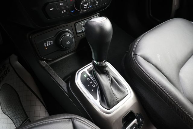 2021 Jeep Renegade Limited 4x4 with Luxury Group II - 22939854 - 14