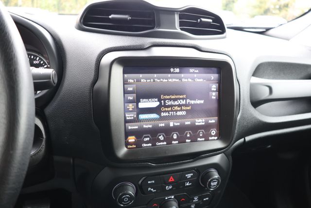 2021 Jeep Renegade Limited 4x4 with Luxury Group II - 22939854 - 15