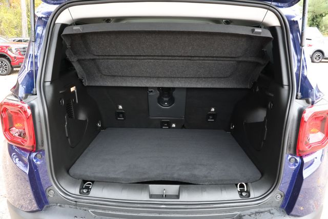 2021 Jeep Renegade Limited 4x4 with Luxury Group II - 22939854 - 21