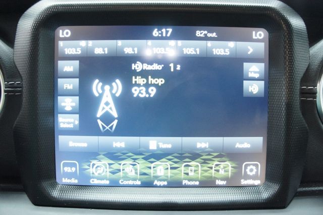 2021 Jeep Wrangler 1-Owner, Sky One Touch Power Top - 22836622 - 28