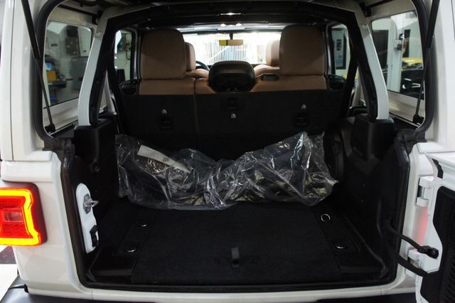 2021 Jeep Wrangler 1-Owner, Sky One Touch Power Top - 22836622 - 39