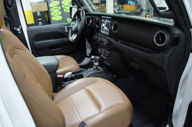 2021 Jeep Wrangler 1-Owner, Sky One Touch Power Top - 22836622 - 42