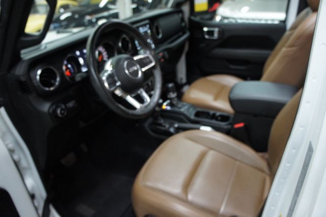 2021 Jeep Wrangler 1-Owner, Sky One Touch Power Top - 22836622 - 4